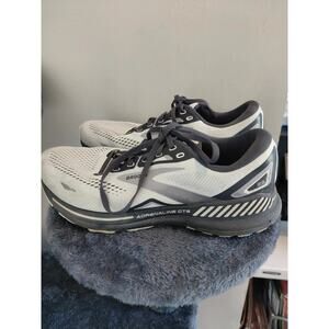 Men's Brooks Adrenaline GTS 23 Size 9